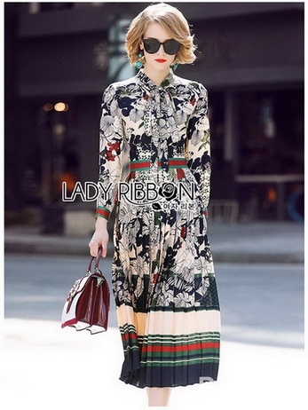 เดรสผ้าเครปพิมพ์ลายกราฟฟิก