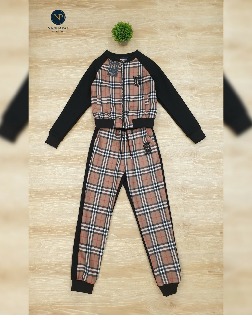 เสื้อซิปหน้า กางเกงเอวสม็อค