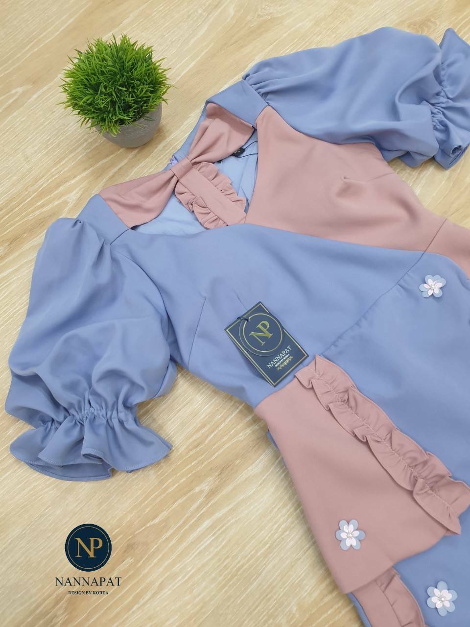 เสื้อแขนกุดคอปกกระดุมหน้ากางเกงทรงสวย