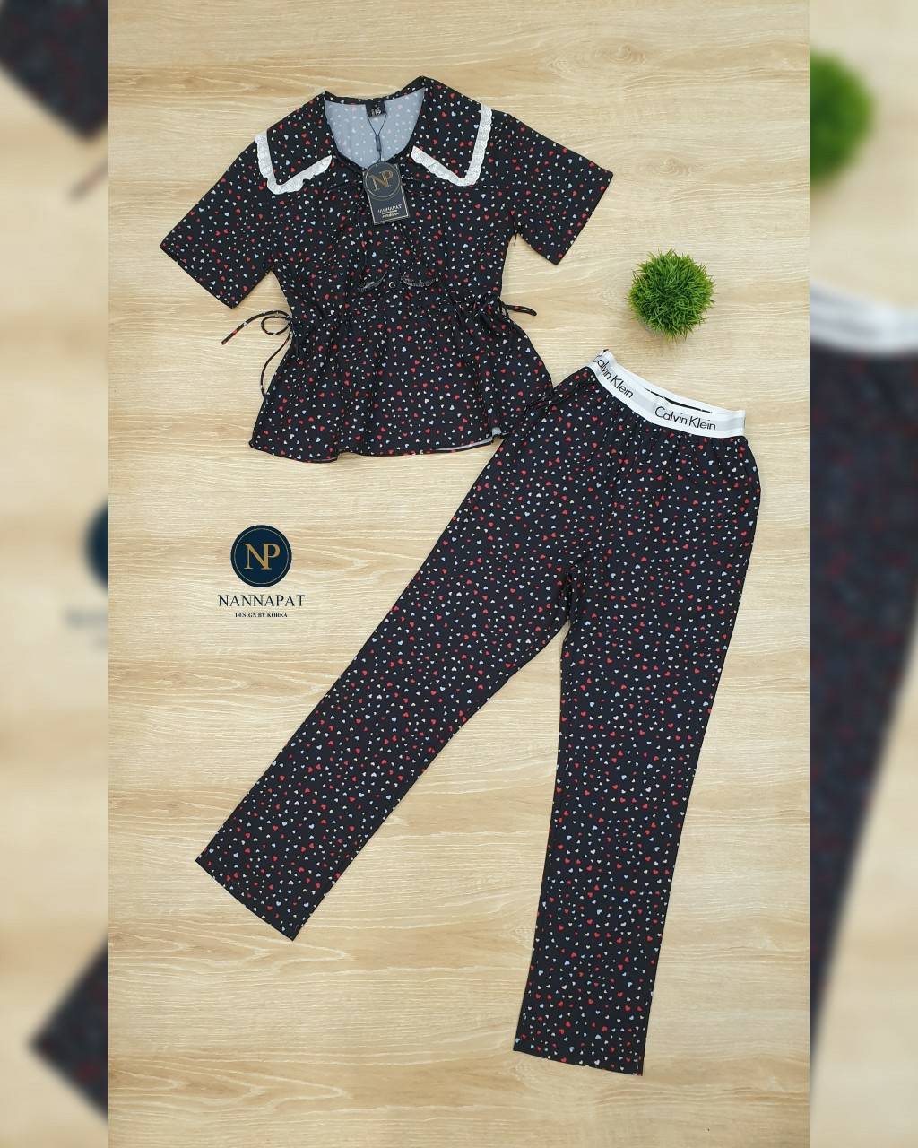 เสื้อคอปกกระดุมหน้า มีเชือกรูดผูกเอว