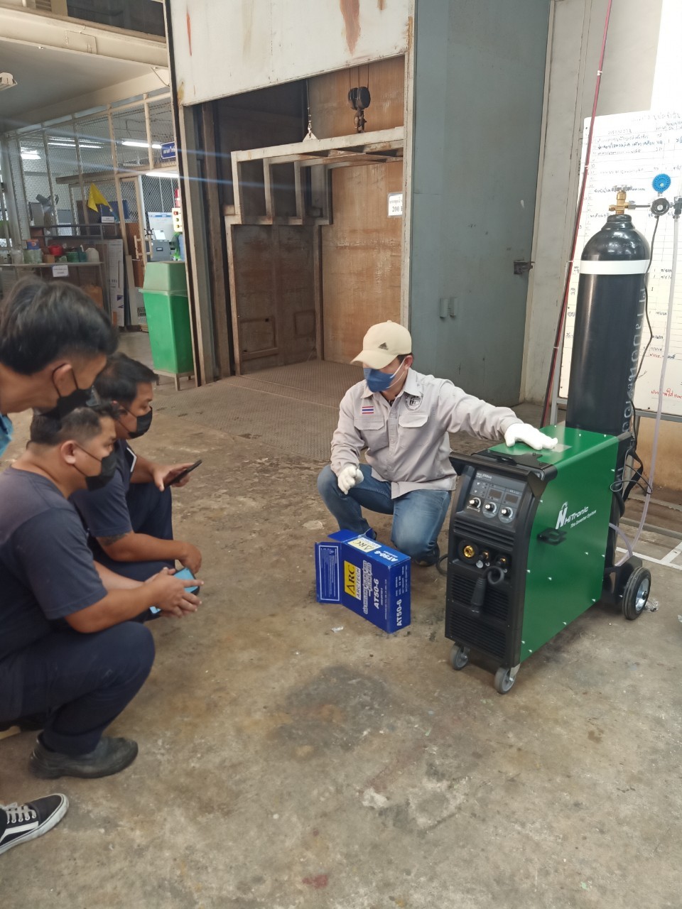 เครื่องเชื่อมซีโอทูHITRONICรุ่นMIG250GS
