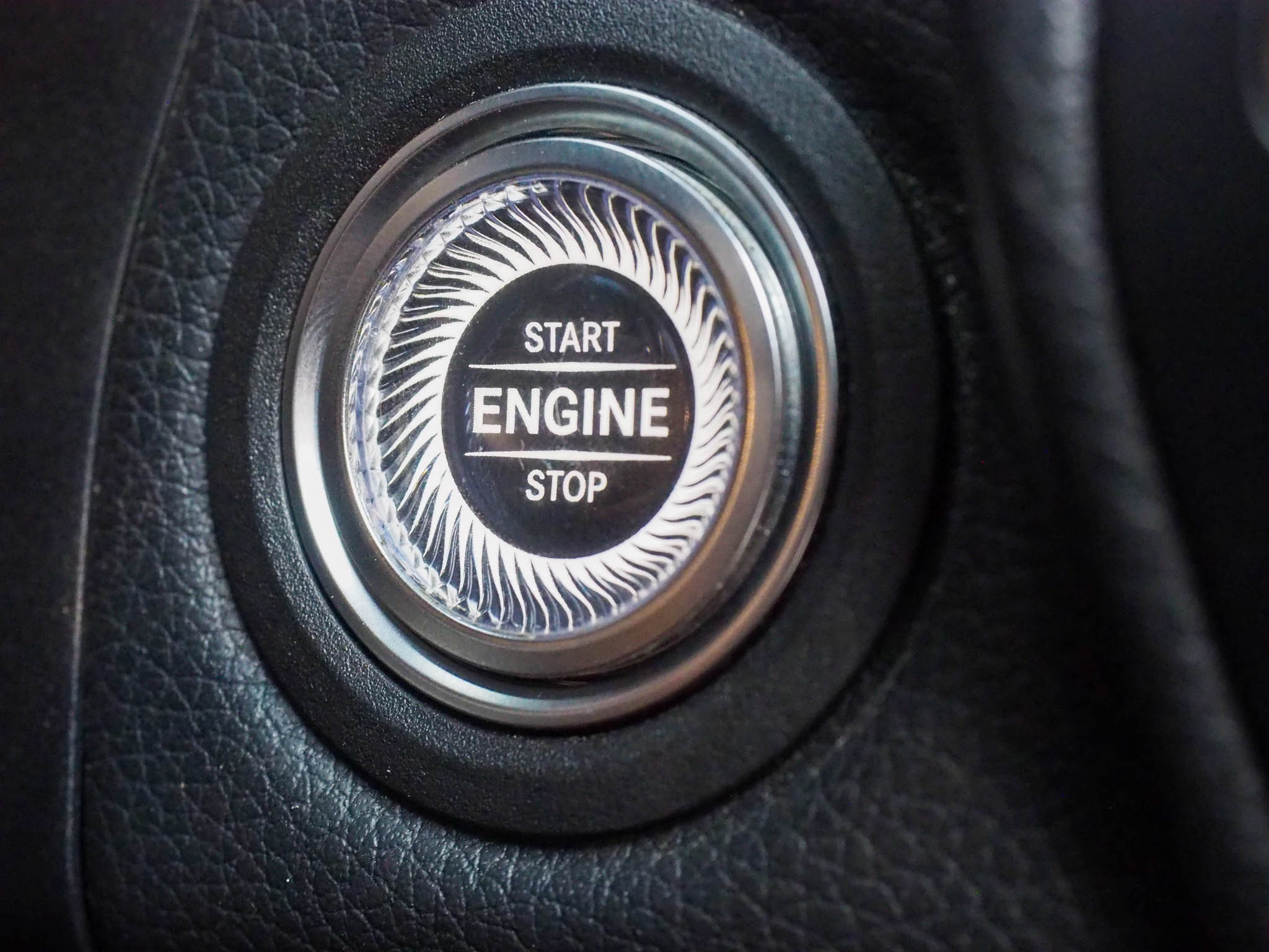 จองแล้ว C200 Coupe AMG W205