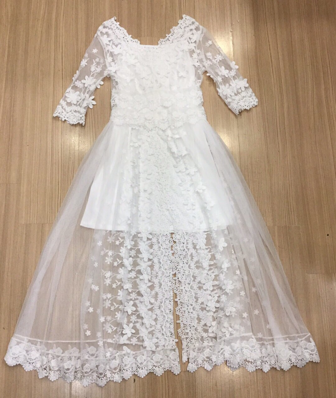 Lady Ribbon Online CN09090616 พร้อมส่ง Cliona Made' Flying Angel 3D Luxury Lace Dress