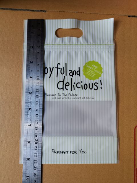 ถุงซิป Joyful มีหูหิ้ว ตั้งได้ 50ใบ/แพ๊ค/1สี พลาสติก แพ็คเกจ เบเกอรี่ j12