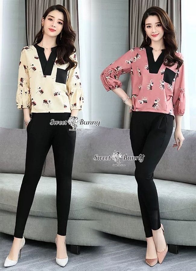 เสื้อคอกลมคอวีผ่าเล็กน้อย แขนเสื้อทรงพอง