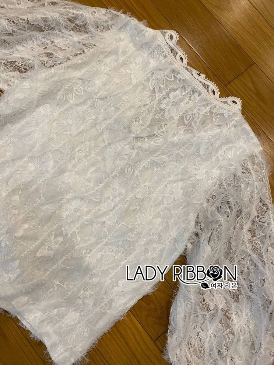เสื้อเชิ้ตกระดุมแขนยาวคอกว้าง