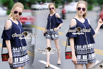 Lady Ribbon Online เสื้อผ้าออนไลน์ ขายส่งของแท้พร้อมส่ง Seoul Secret SS02250716 Seoul Secret Say's .... OpenShoulder Saphire Blue Blouse Chic Graphic Print Shorts Set