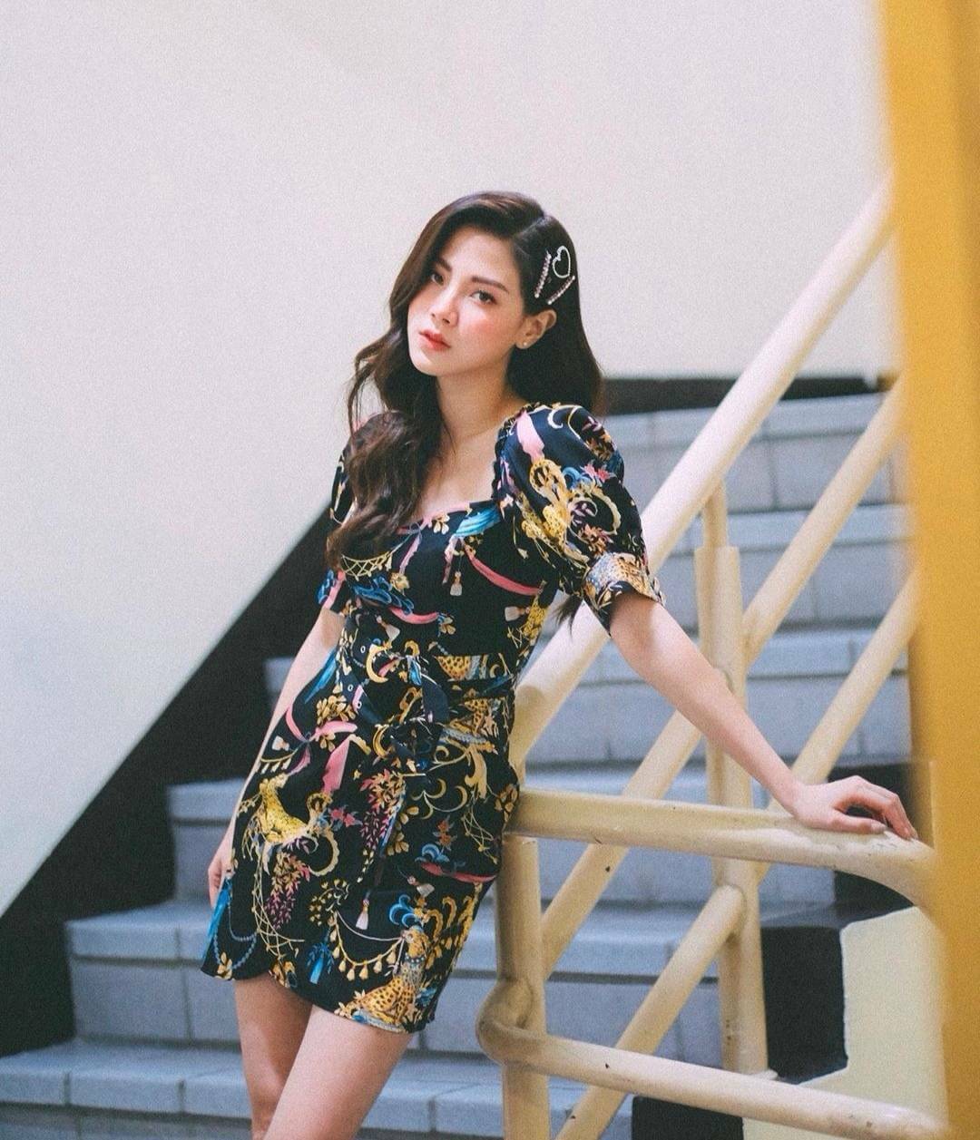 เดรสสวยพร้อมเข็มขัด