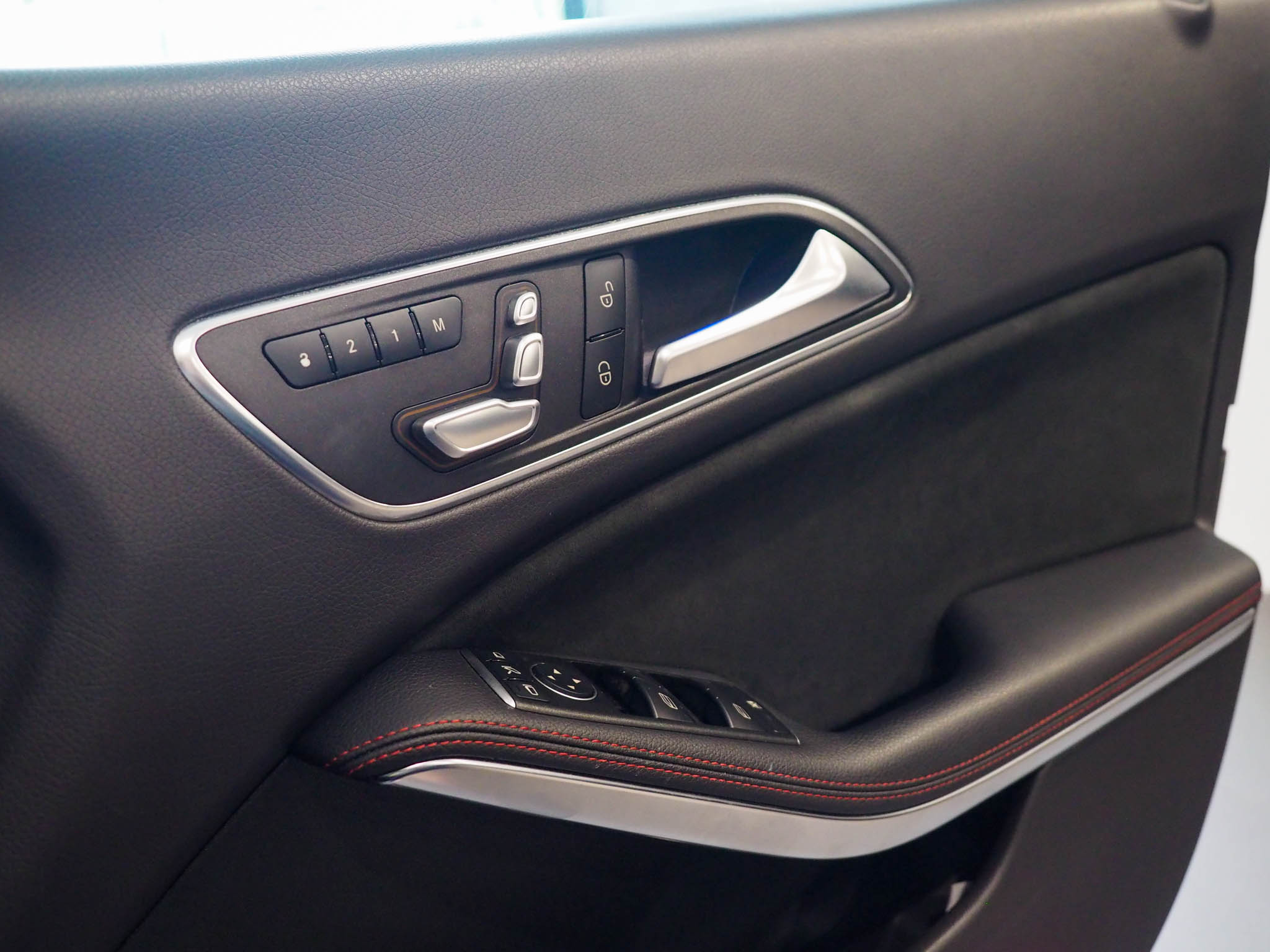 จองแล้ว CLA250 AMG W117