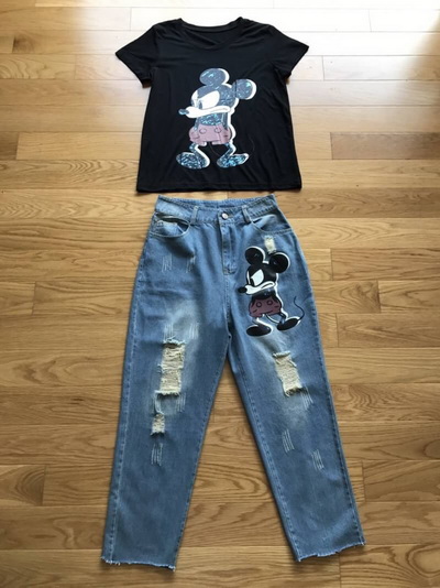 Jeans Set เซ็ตเสื้อยืดสีขาวพิมพ์ลายมิกกี้เมาส์และกางเกงยีนส์ทรงสกินนี่