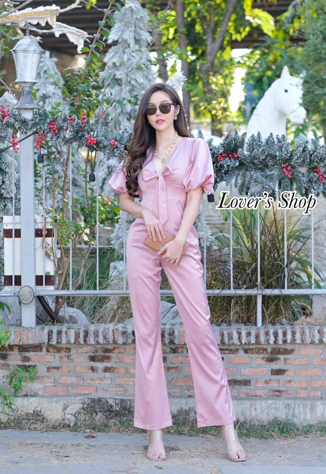 จั้มสูทกางเกงขายาว