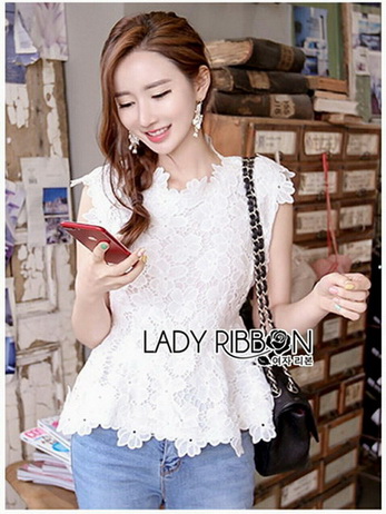 Lady Nicole Classy Flared Sleeveless Lace Top