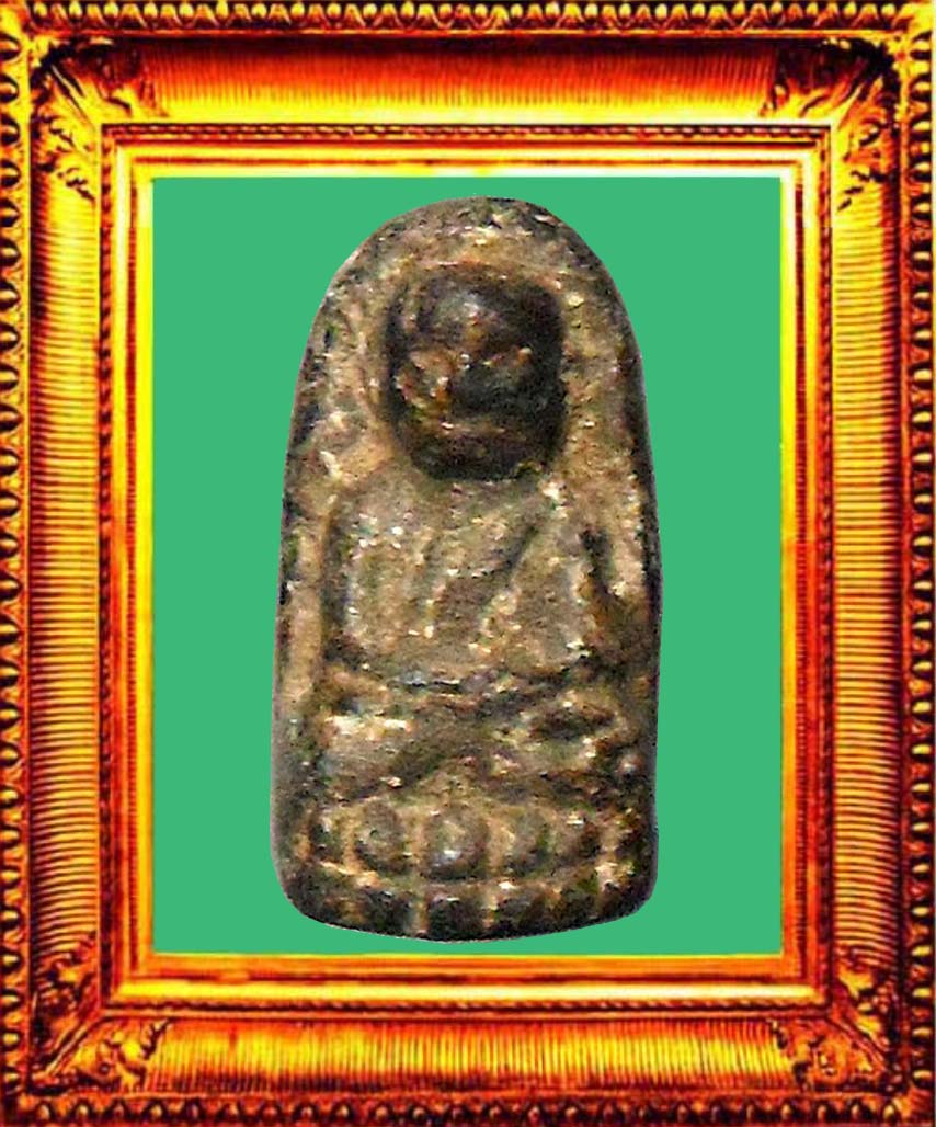 พระหลวงปู่ทวดพิมพ์พระรอดใหญ่ องค์ที่ 2