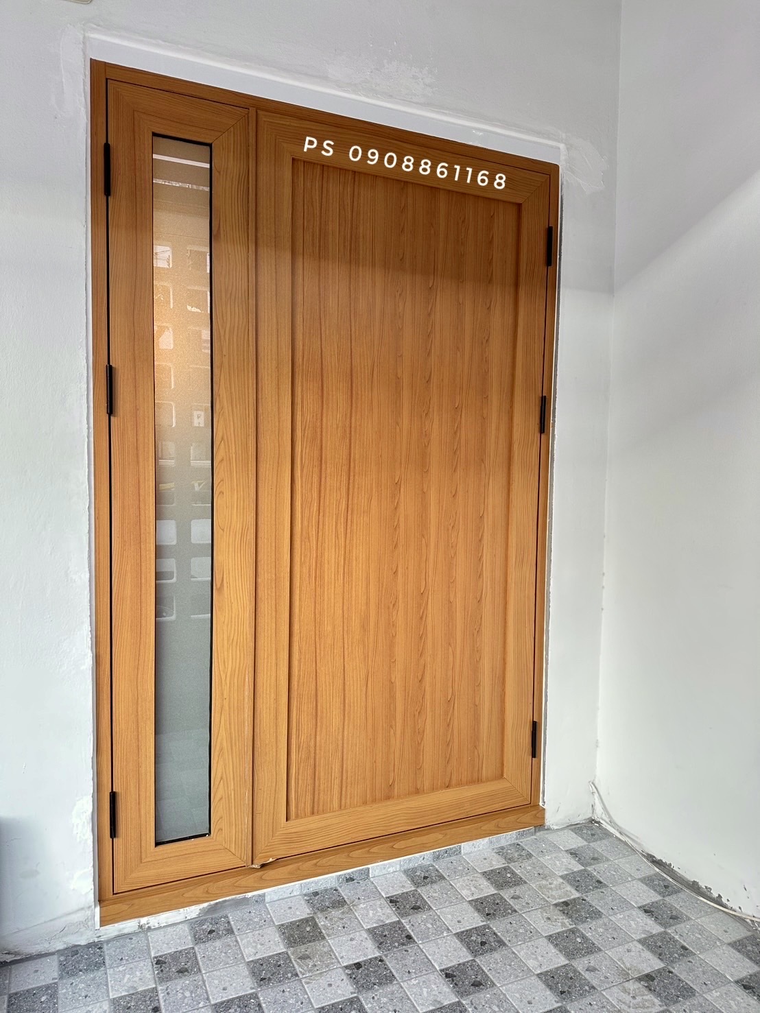 ประตูหน้าบ้านบานเปิดบานแม่ลูกอลูมิเนียมลายไม้สักทอง สวยงาม แข็งแรง ทนทาน ทนแดด ทนฝน กันน้ำ กันแมลง