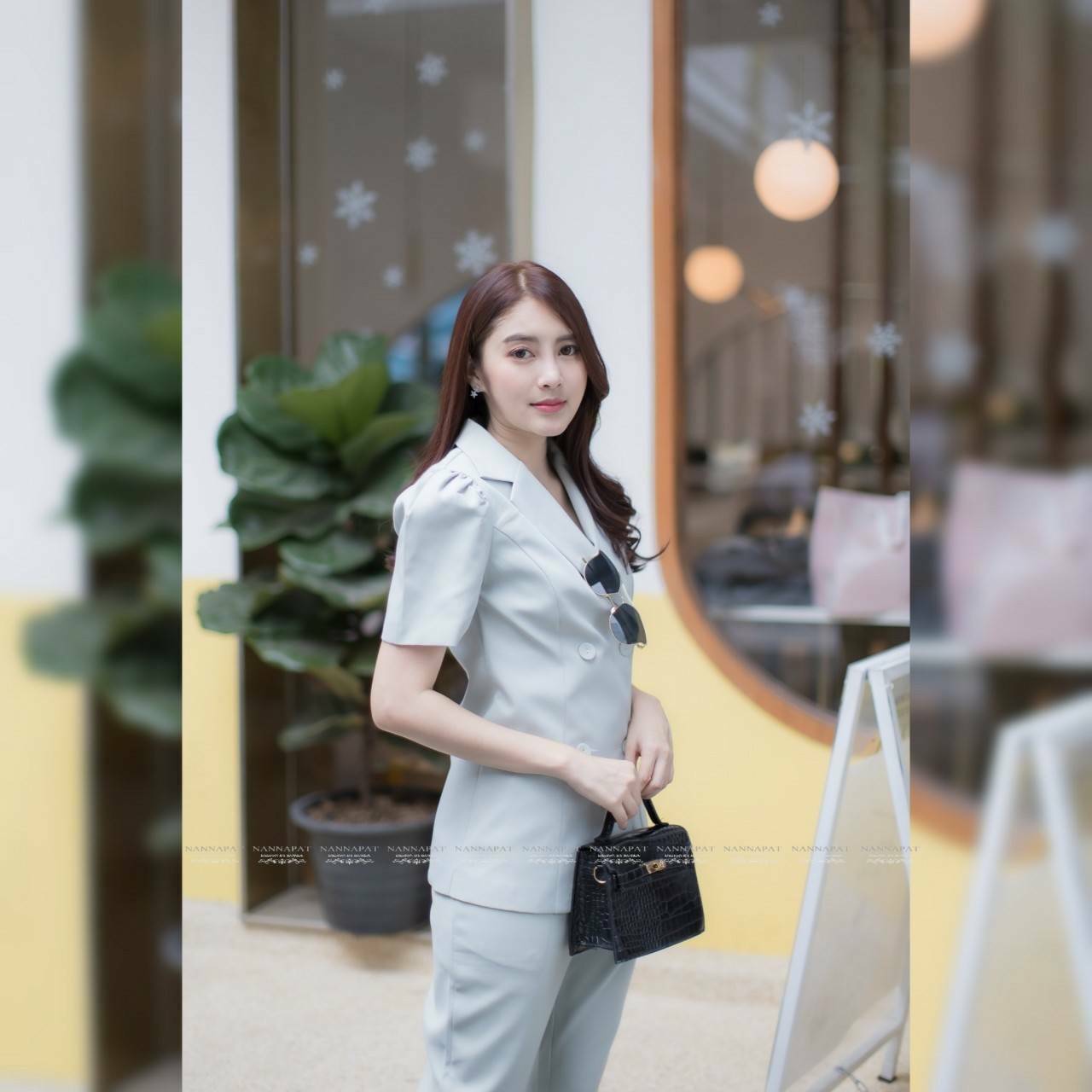 เสื้อคอป แขนสั้นจับจีบไหล่กระดุมหน้า