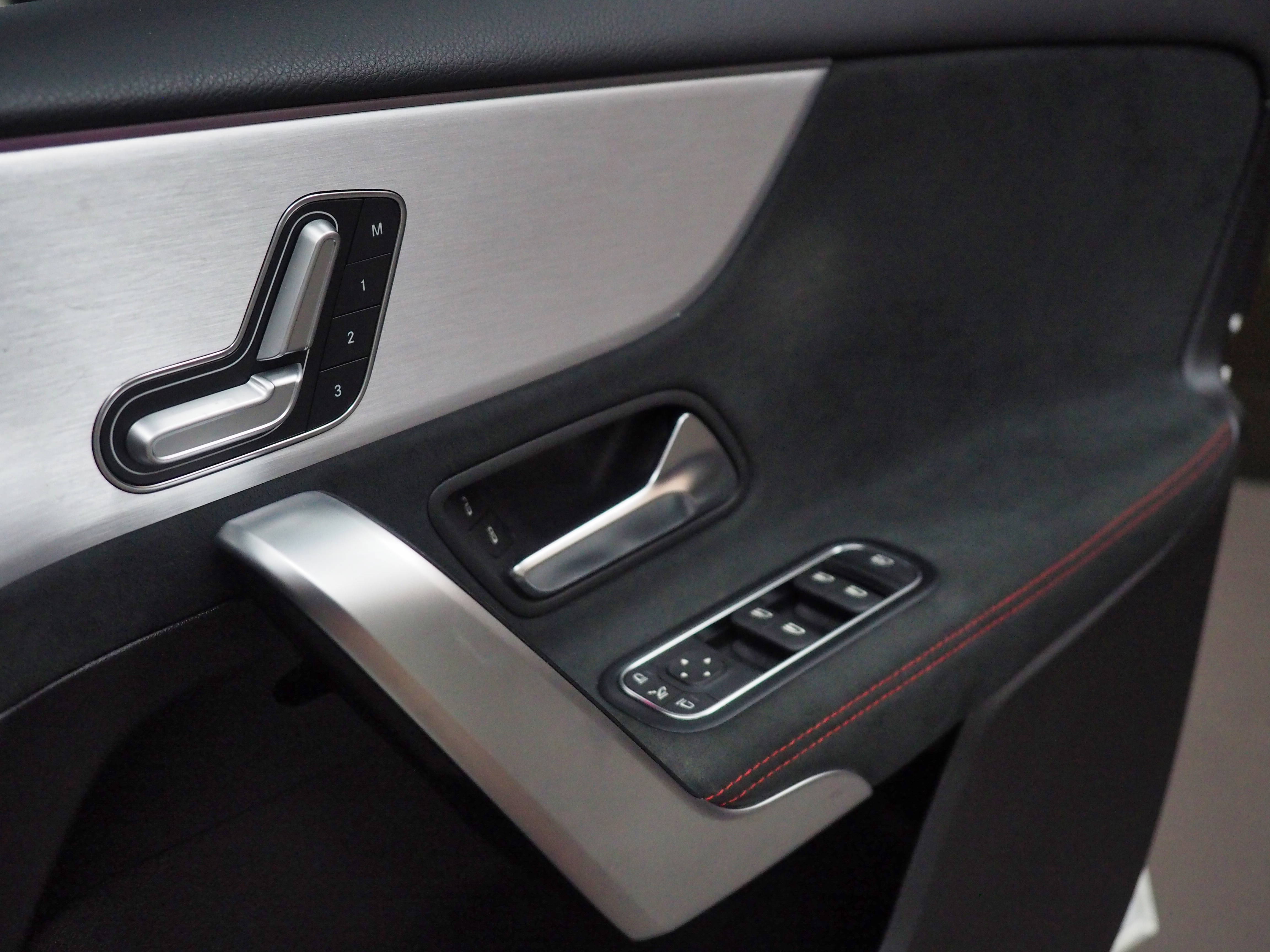 จองแล้ว A200 AMG Dynamic W177