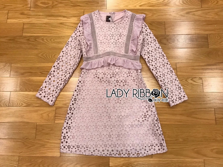 เดรสสั้นผ้าลูกไม้สีชมพูตกแต่งระบาย