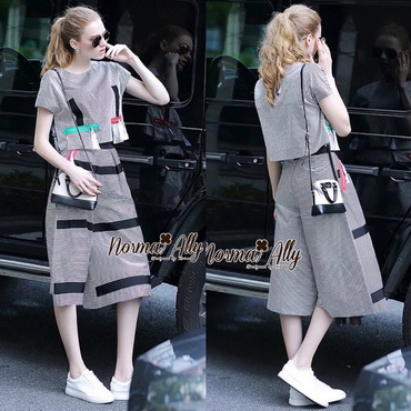 Lady Ribbon Online เสื้อผ้าออนไลน์ ราคาส่ง NA13040716 🎉Normal Ally Present new collction striped decorative zipper set🎉 (เสื้อ+กางเกง)