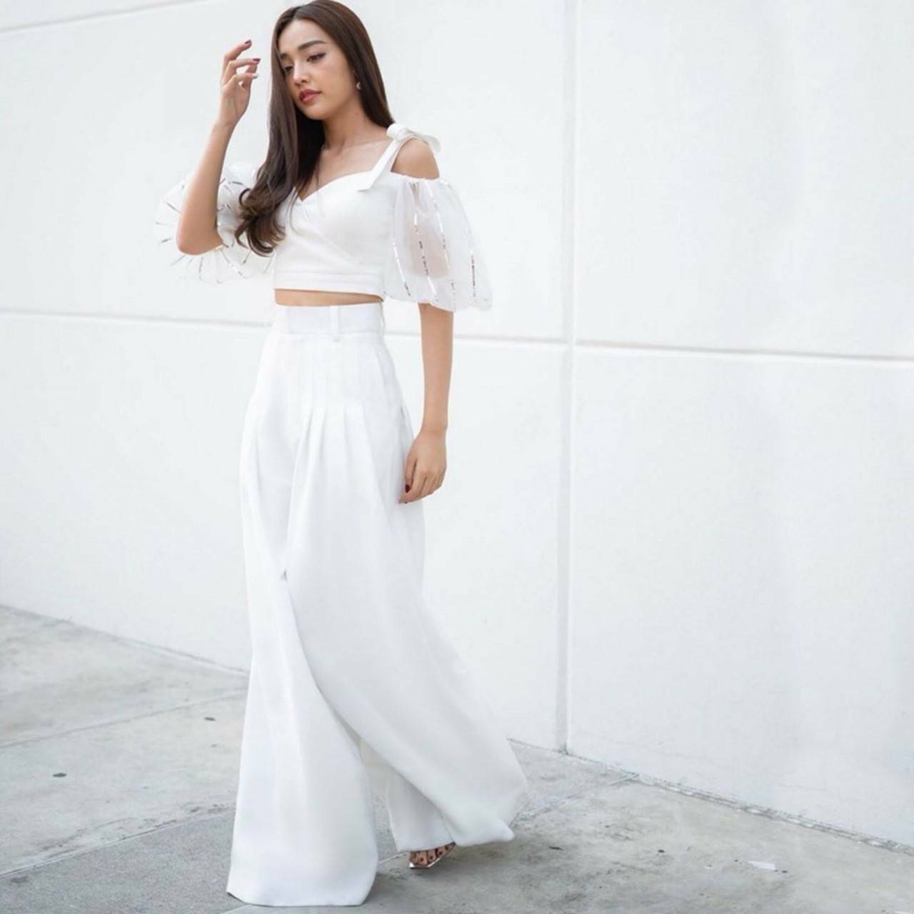 เสื้อคอปใหล่่โบว์