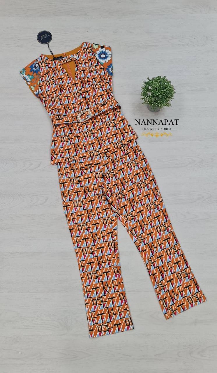 เสื้อซิปหลัง กางเกงทรงสวย