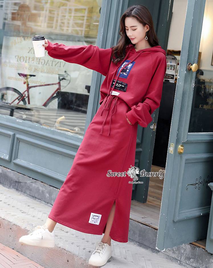 เสื้อกระโปรงทั้งชุดผ้ายืดสีแดงสด