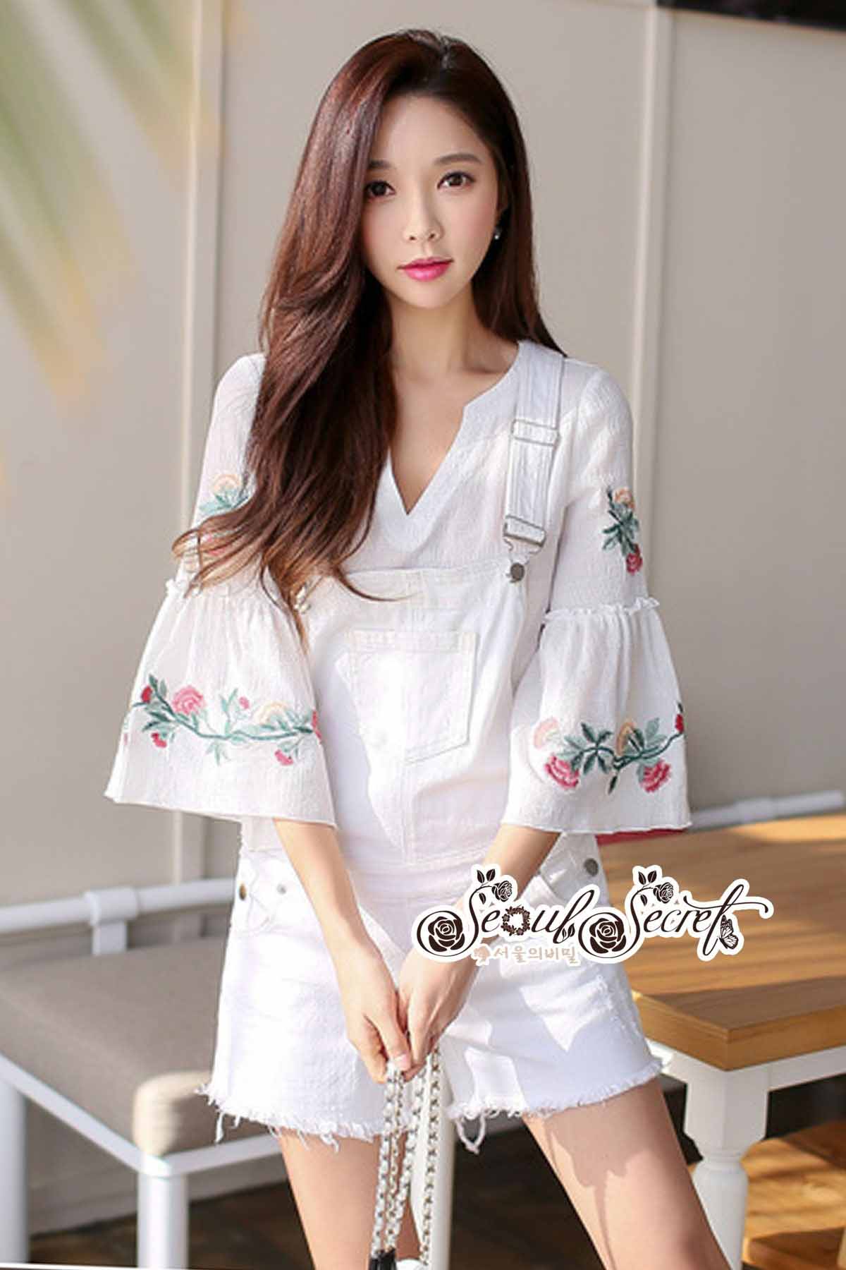 เซ็ทสไตล์เกาหลี ลุคคุณหนูเก๋ๆดีเทลเสื้อคอวีทรงปล่อย