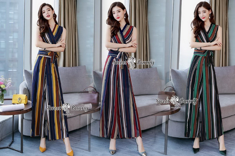 ผ้าพิมพ์ลายริ้วสลับหลากหลายสีสวยงาม