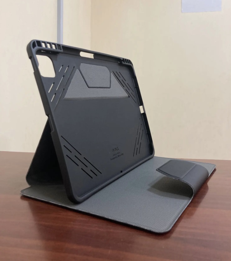 BELK 3D Smart มีที่เก็บปากกา (ของแท้ 100%) - เคส iPad Pro 11" (2018/2020)