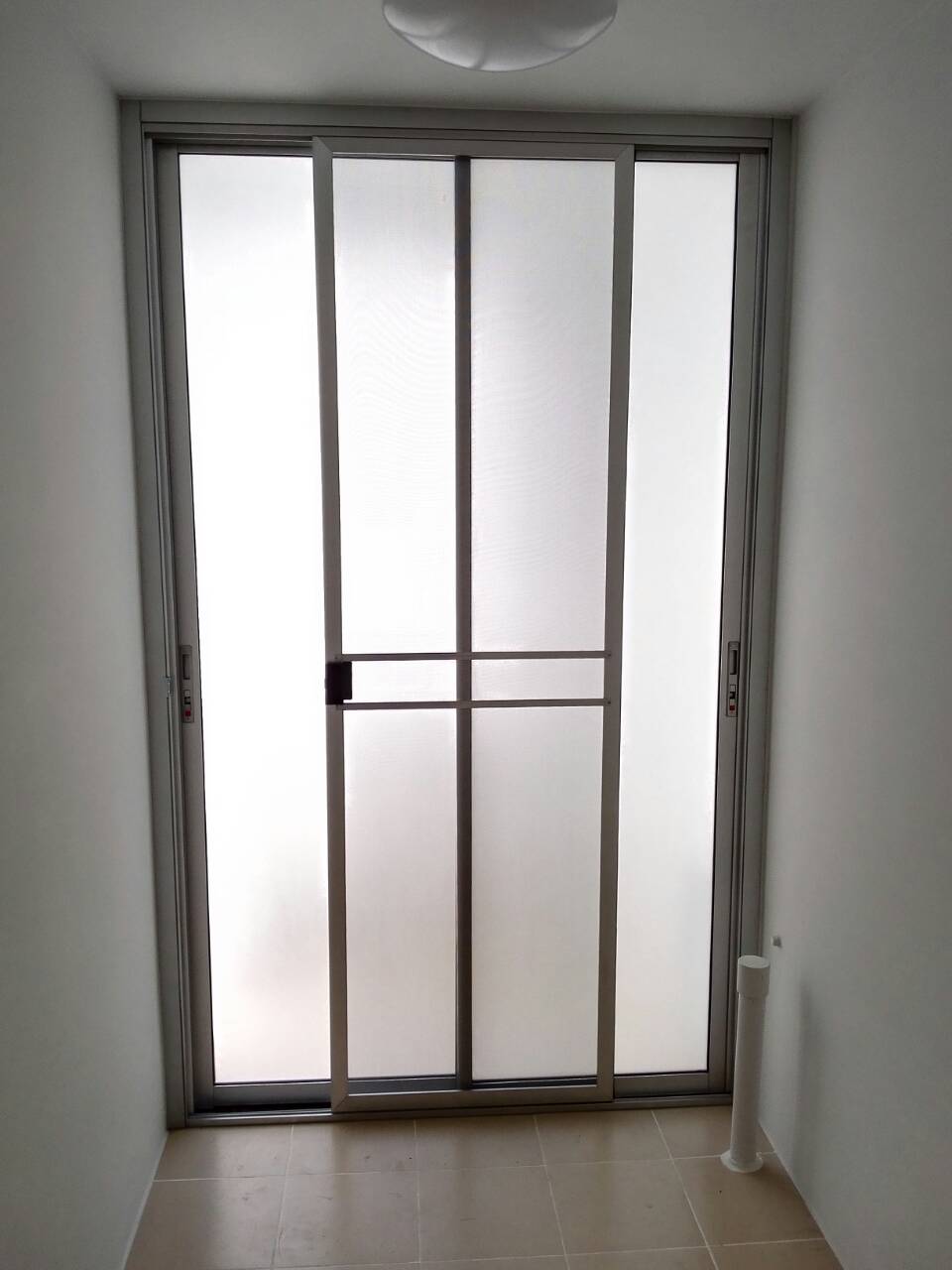 รวมรายการติดตั้งกระจกอลูมิเนียมพลัมคอนโดเมืองเอกพหลโยธิน89