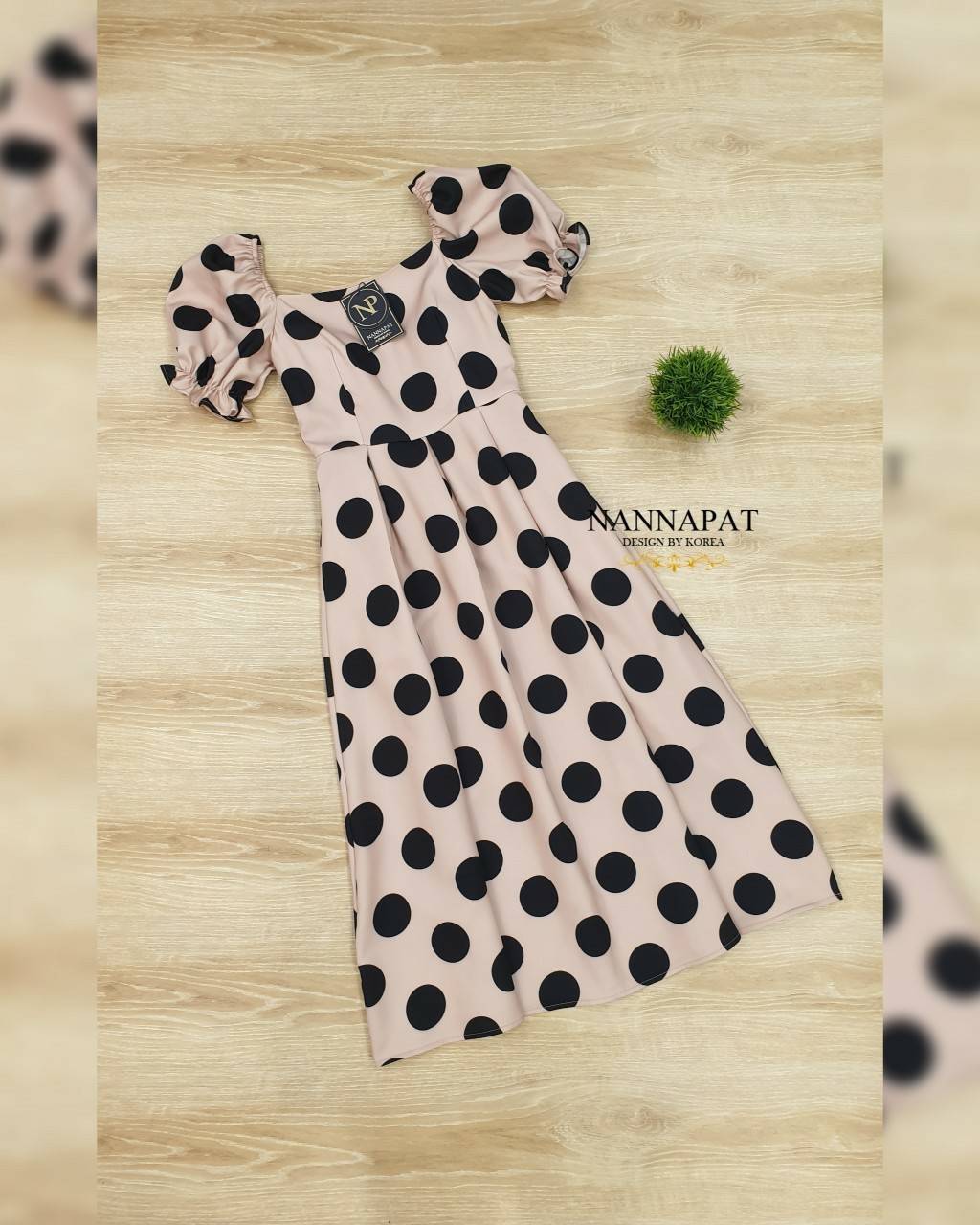 เดรสยาวสุภาพ ผ้าหนานุ่มลายจุด