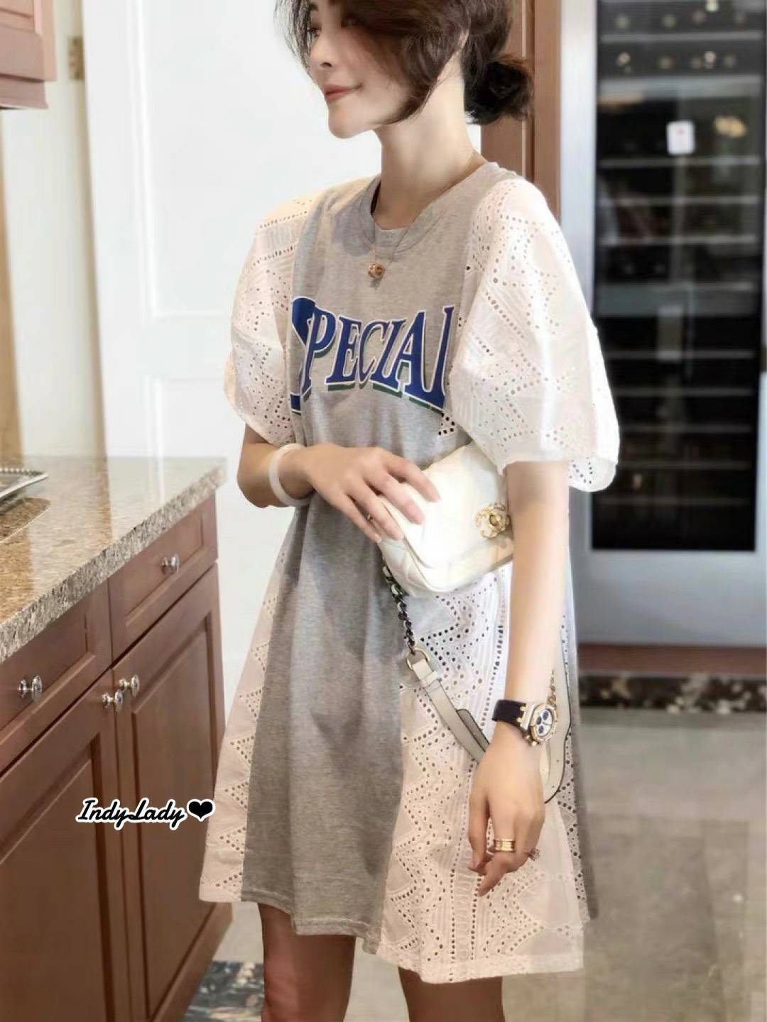 เดรสสั้นตัดต่อผ้าลูกไม้
