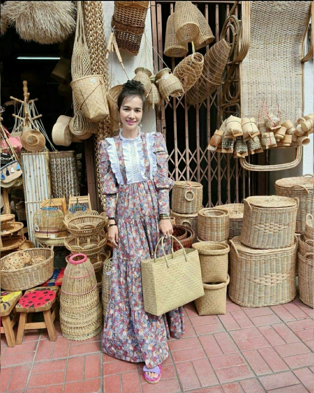 เดรสยาวซิปหลังลายดอกไม้
