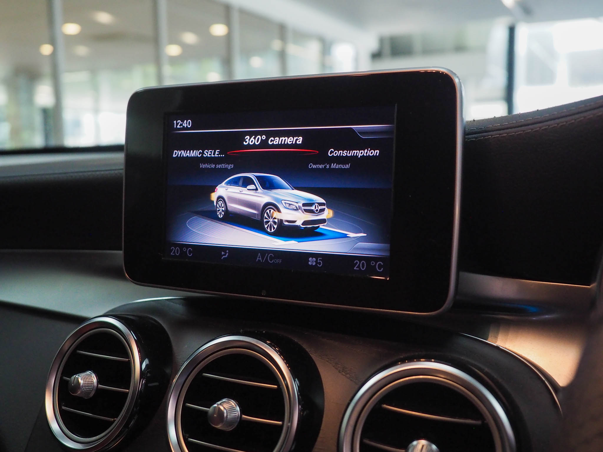 จองแล้ว GLC43 AMG Coupe 4Matic W253