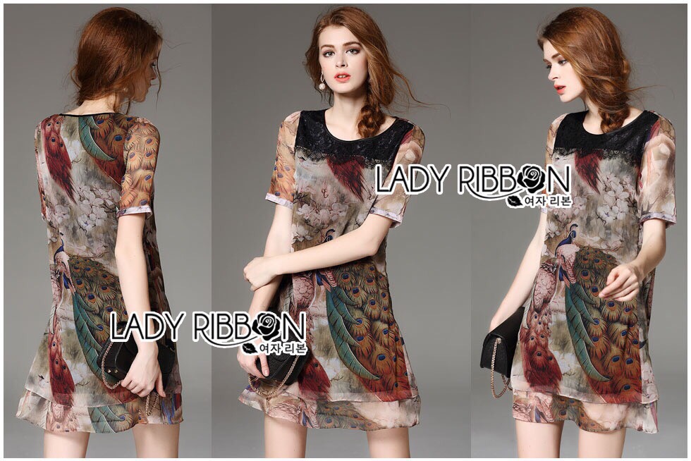 เสื้อผ้า: Lady Ribbon LR07190516 🎀 Lady Ribbon's Made 🎀 Lady Ann Mysterious Charming Peacock Printed Chiffon Dress with Black Lace
