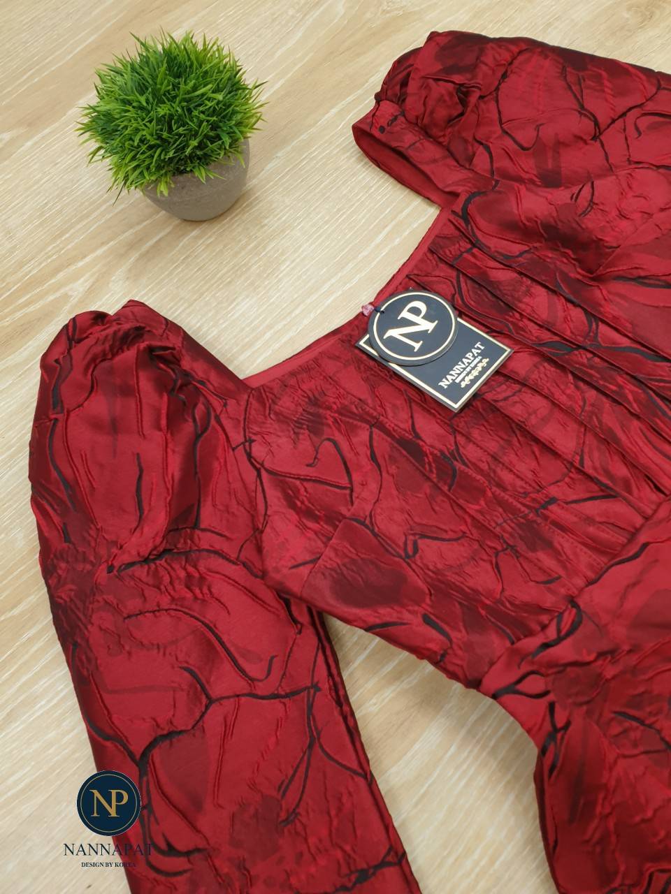 ชุดสีแดงสวยๆ เเซ็กซี่