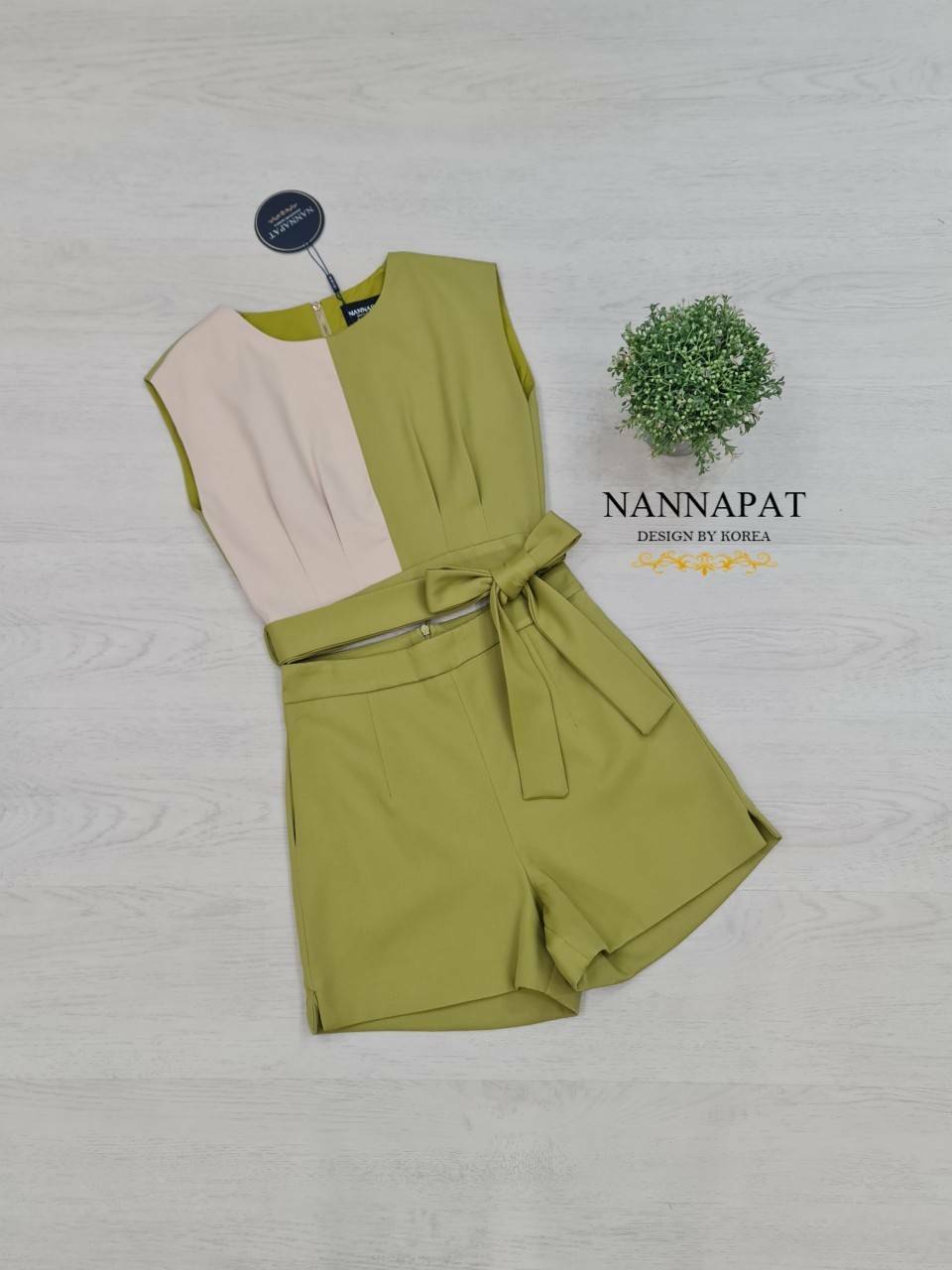 เสื้อทูโทน ซิปหลัง ผูกโบว์ที่เอว