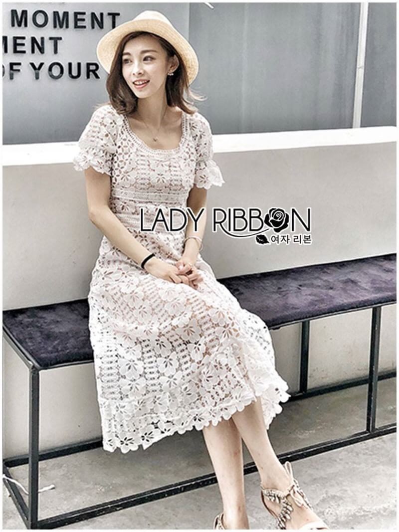 White Lace Dress เดรสผ้าลูกไม้สีขาวทรงพอดีตัว