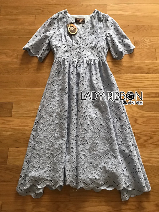 Dress เดรสผ้าคอตตอนสีฟ้าอ่อนปักและฉลุลาย