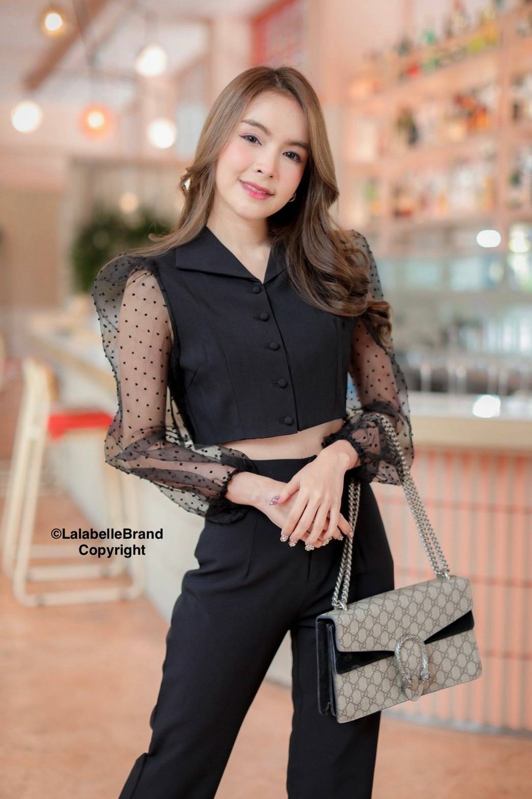 เสื้อคอปกกระดุมหน้าแขนยาว