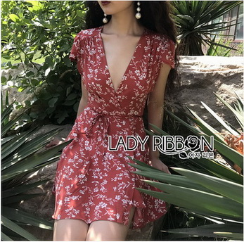 มินิเดรสผ้าเครปสีแดง