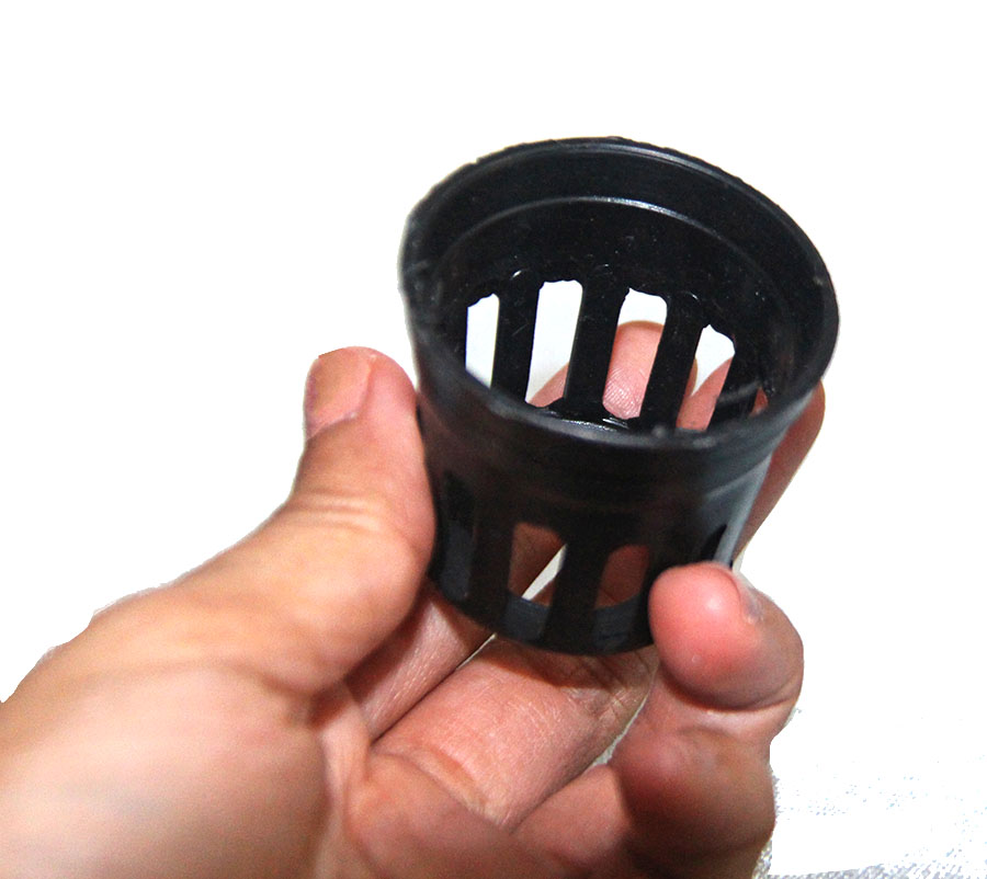 ถ้วยปลูกไฮโดรโปนิกส์สีดำ