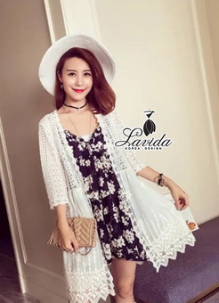 Lady Ribbon Online เสื้อผ้าออนไลน์ ขายส่งของแท้พร้อมส่ง เสื้อผ้า Lavida LV02010816 🍭Korea Design By Lavida aesthetic feminine lace sun protection clothing