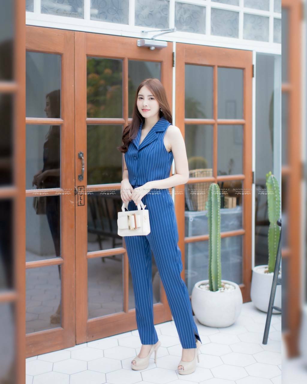 เสื้อแขนกุด คอปกกระดุม