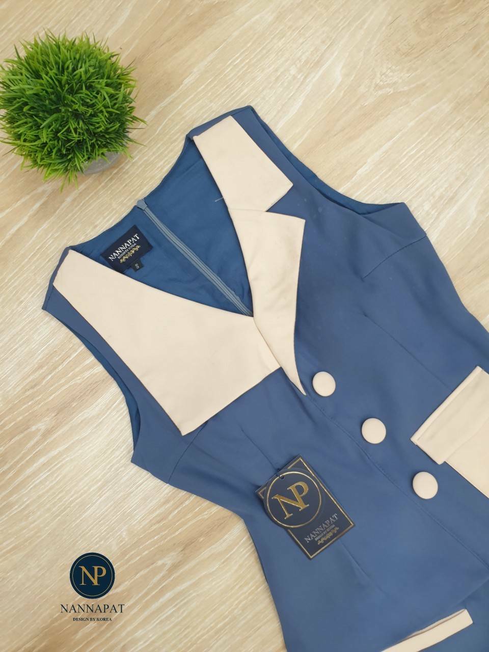 เสื้อแขนกุด คอปก กระดุมหน้า