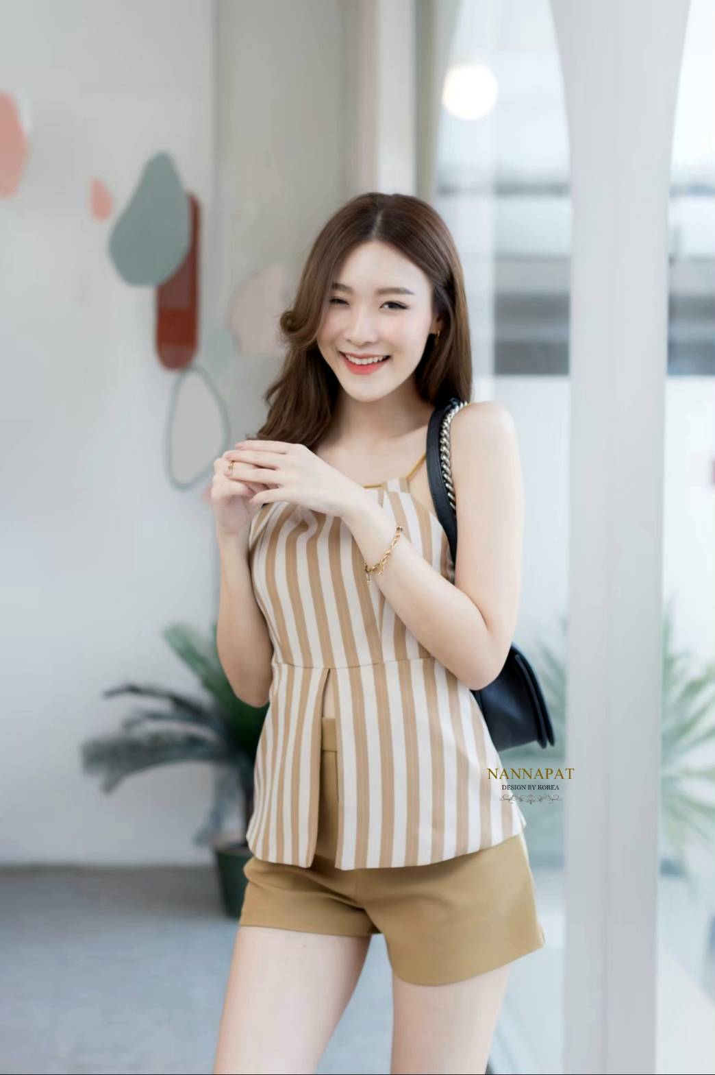 เสื้อสายเดี่ยวซิปหลัง ผ้าทอลาย