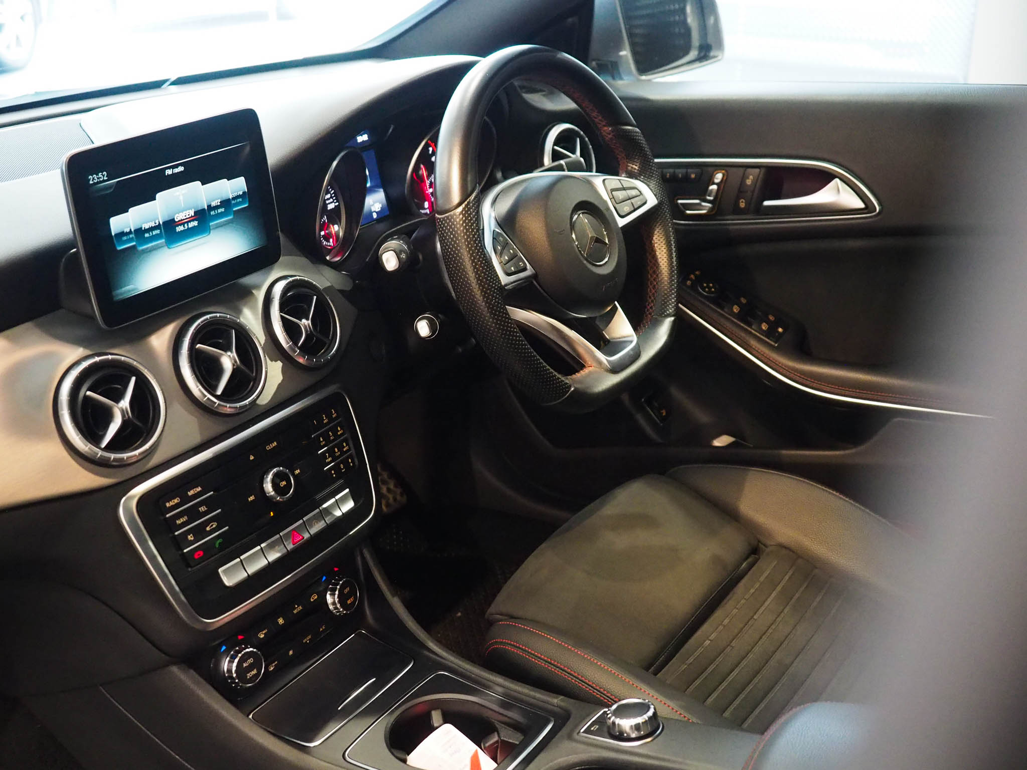 จองแล้ว CLA250 AMG W117