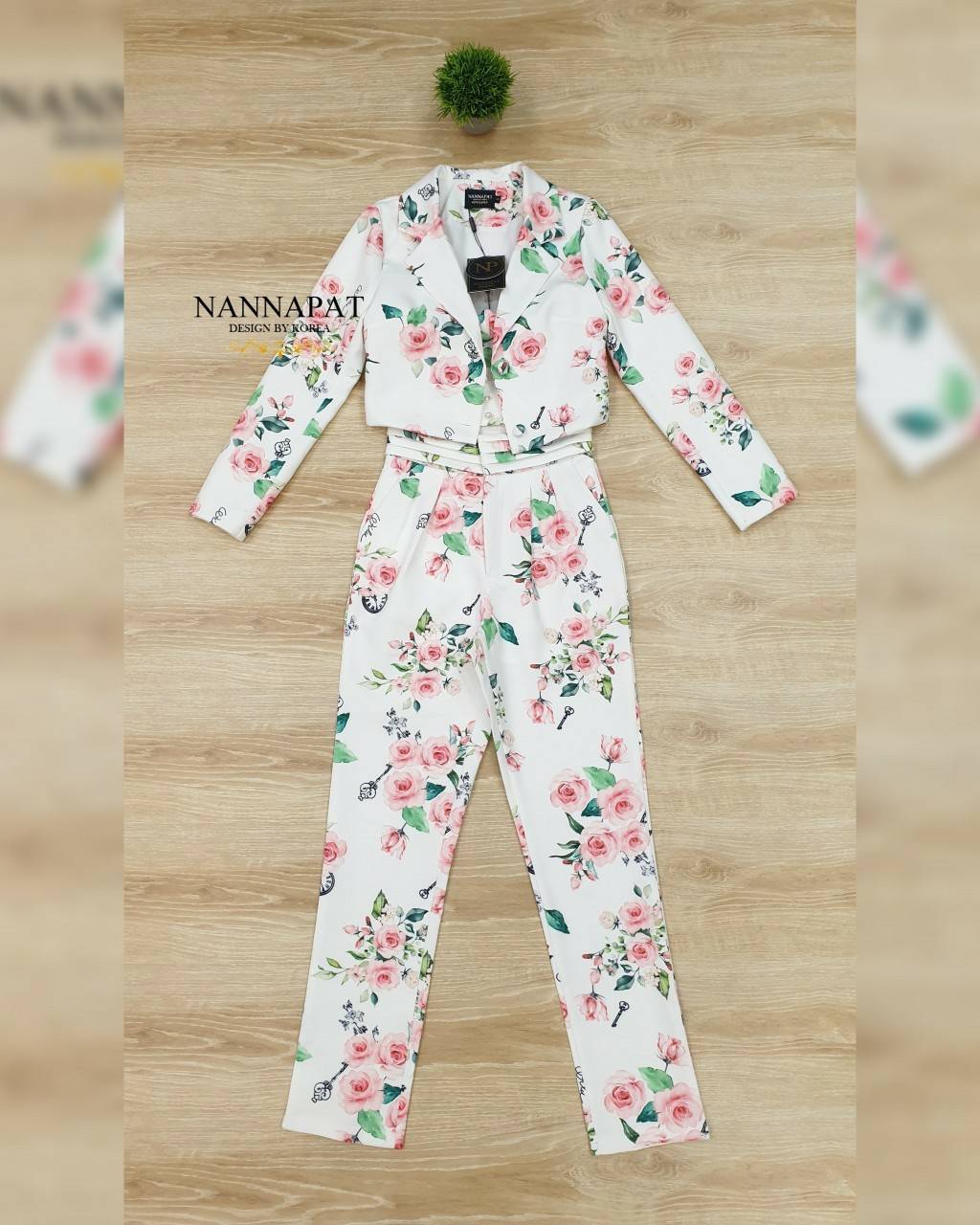 เสื้อคลุมกระดุมหน้าเสื้อสายเดี่ยว ซิปหลัง