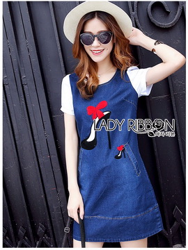 Lady Ribbon Online เสื้อผ้าออนไลน์ขายส่ง LR18070716 🎀 Lady Ribbon's Made 🎀 Lady Leslie Fashionable Red Ribbon High Heel Embroidered Cotton and Denim Dress