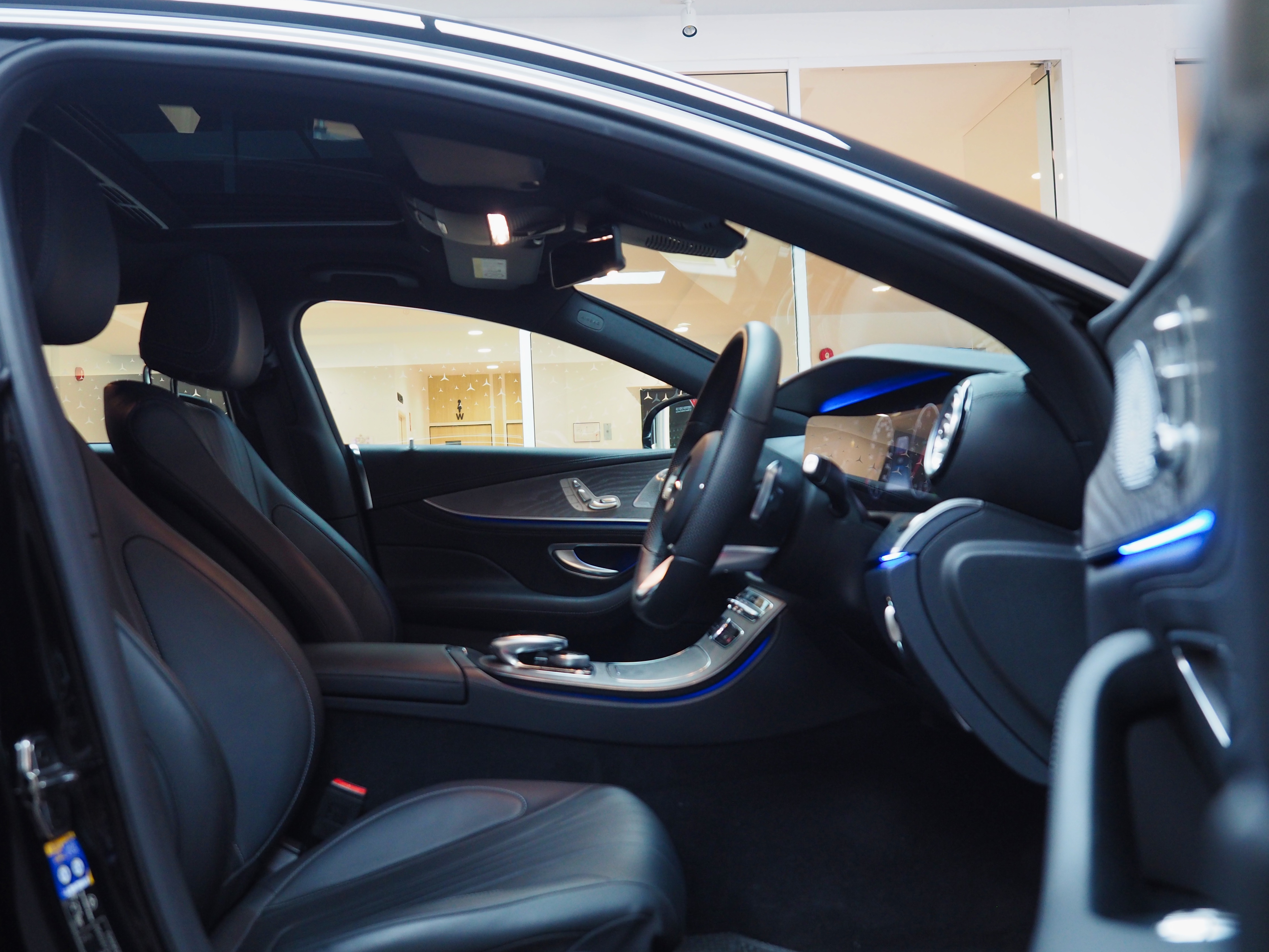 จองแล้ว CLS300d AMG Premium W257