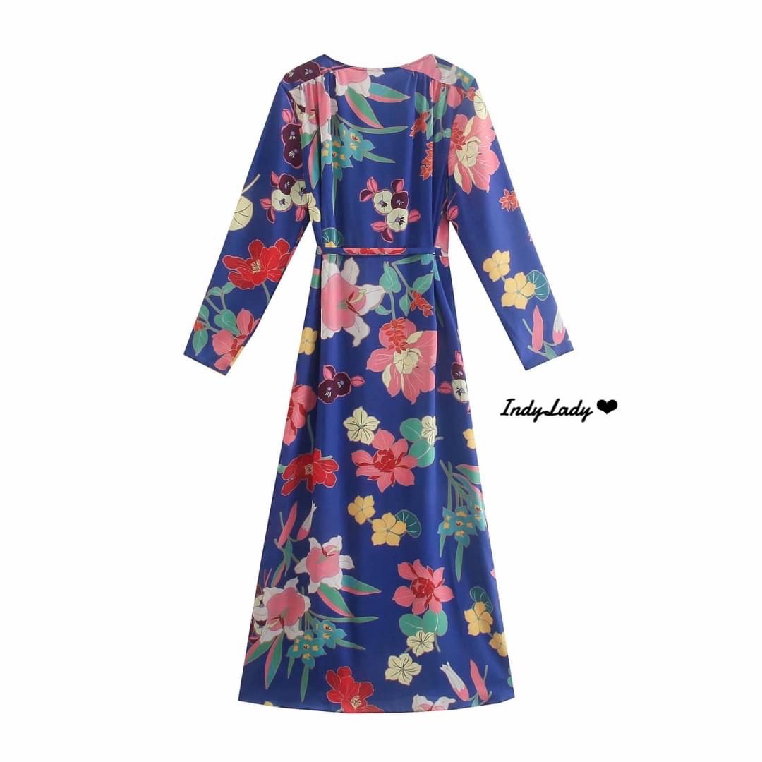 Maxi Dress แขนยาว คอวี